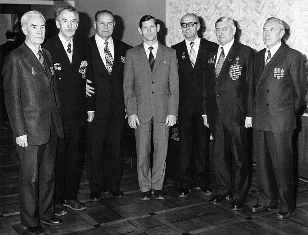 На приёме в Центральном клубе КГБ СССР. Декабрь 1981 года. Белюженко Виталий Степанович в центре