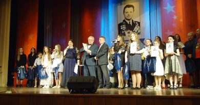 В Смоленске провели конкурс военно-патриотической песни "Щит Отечества - 2021"